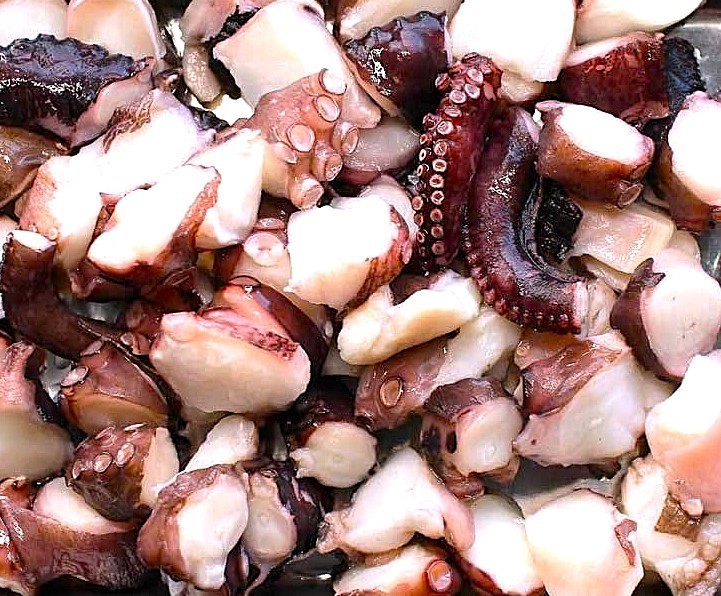 【佐川急便発送 (沖縄県を除く) 】インドネシア産）縞たこ（ワモンタコ）カット 　Ｓ　（大体 360粒）　1kg×10pc×２合  /  ２ケース販売